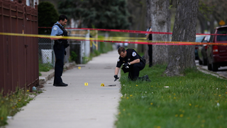 Father of 3 Shot Dead in Car on Chicago’s South Side